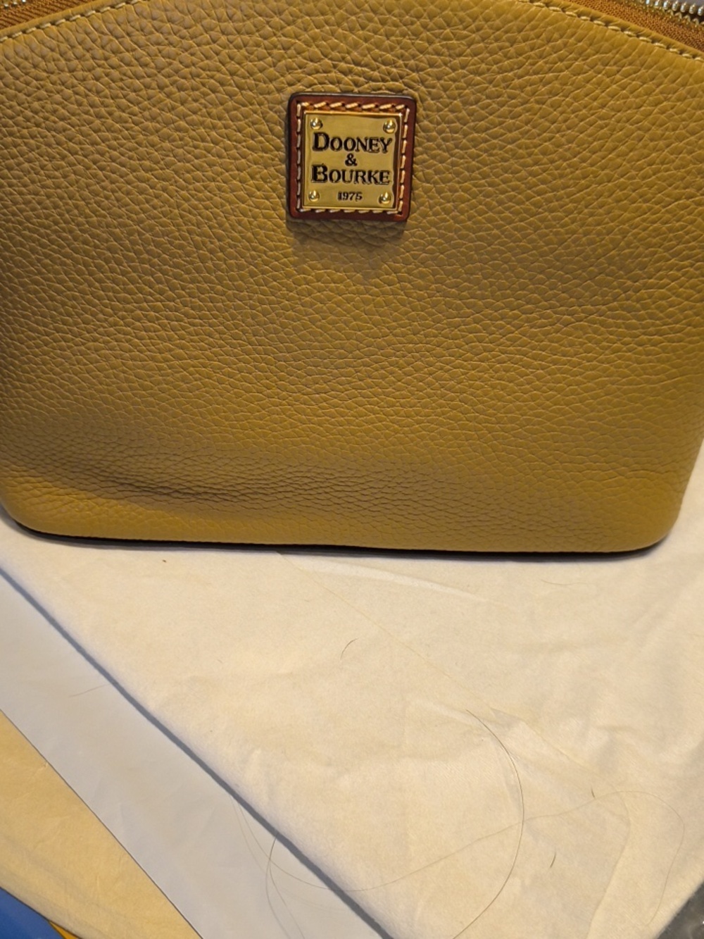Dooney & Bourke Sand Pebbled Leather Robin Crossbody Bag NWT